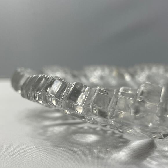 Stunning Vintage Thick Glass Pressed Pattern Glass 8" Serving Dish or Plate - Picture 2 of 5